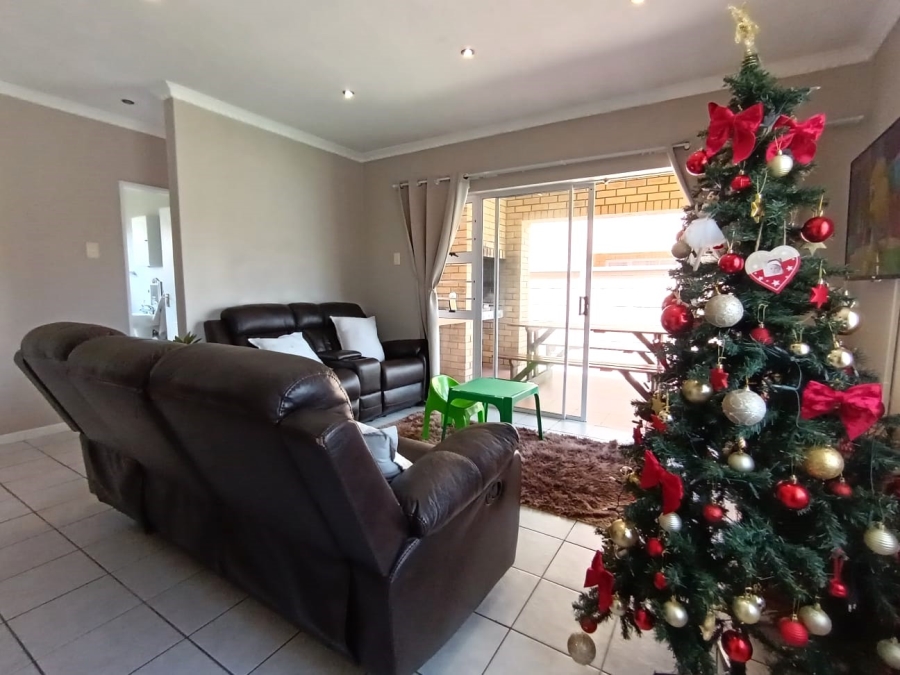 2 Bedroom Property for Sale in Parsonsvlei Eastern Cape